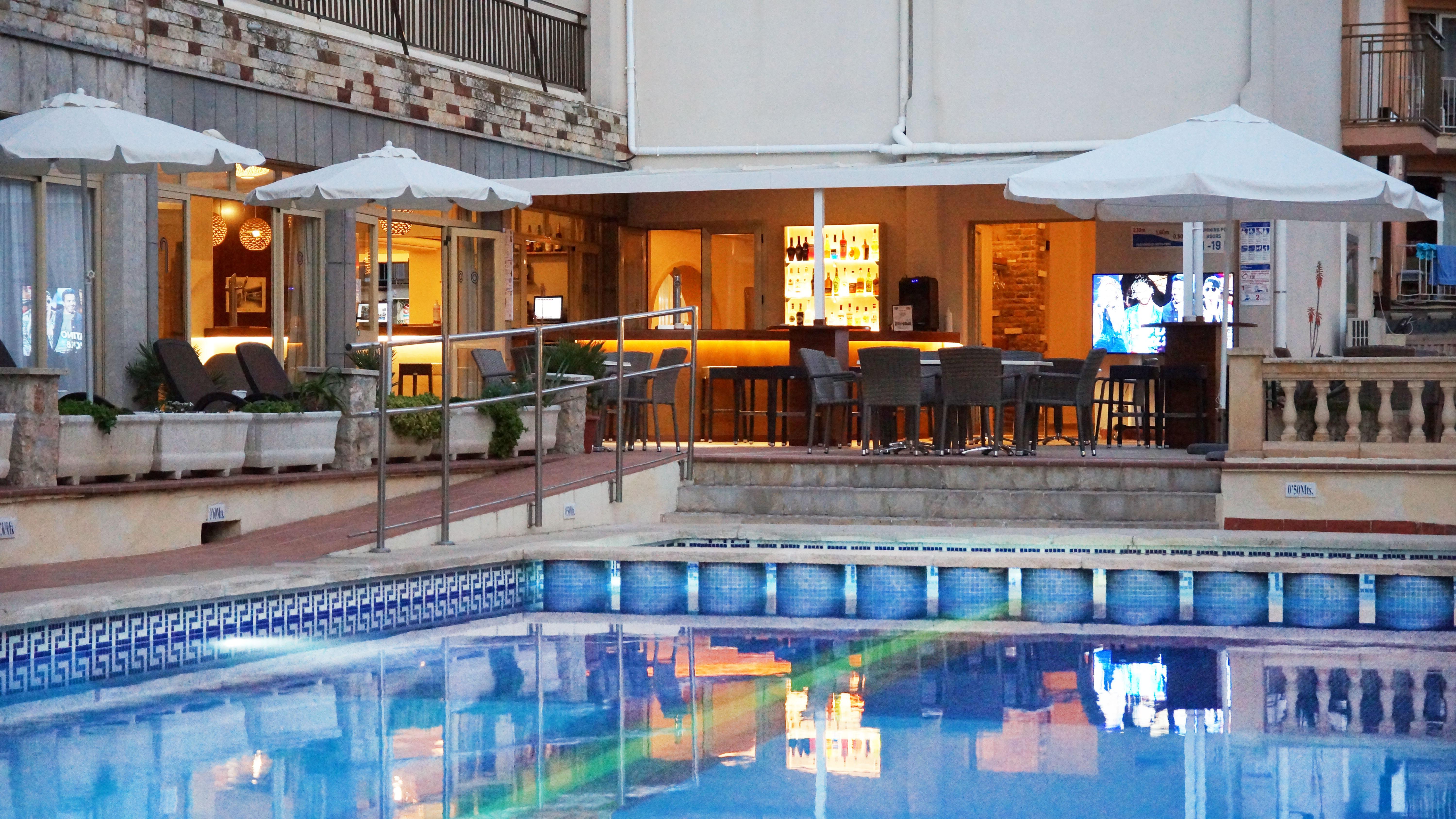 Hotel Iris - Only Adults El Arenal  Exterior photo